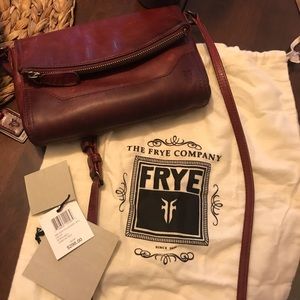EUC. Melissa Frye small crossbody bag